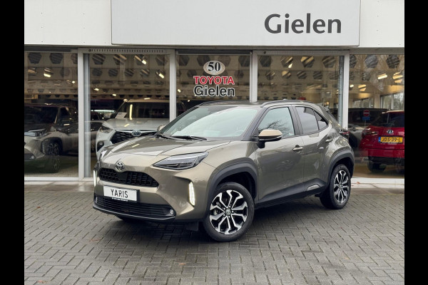 Toyota Yaris Cross 1.5 Hybrid 130PK First Edition | Stoel + Stuurverwarming, Keyless, 17inch, CarPlay, Groot scherm, Oxyde Bronze