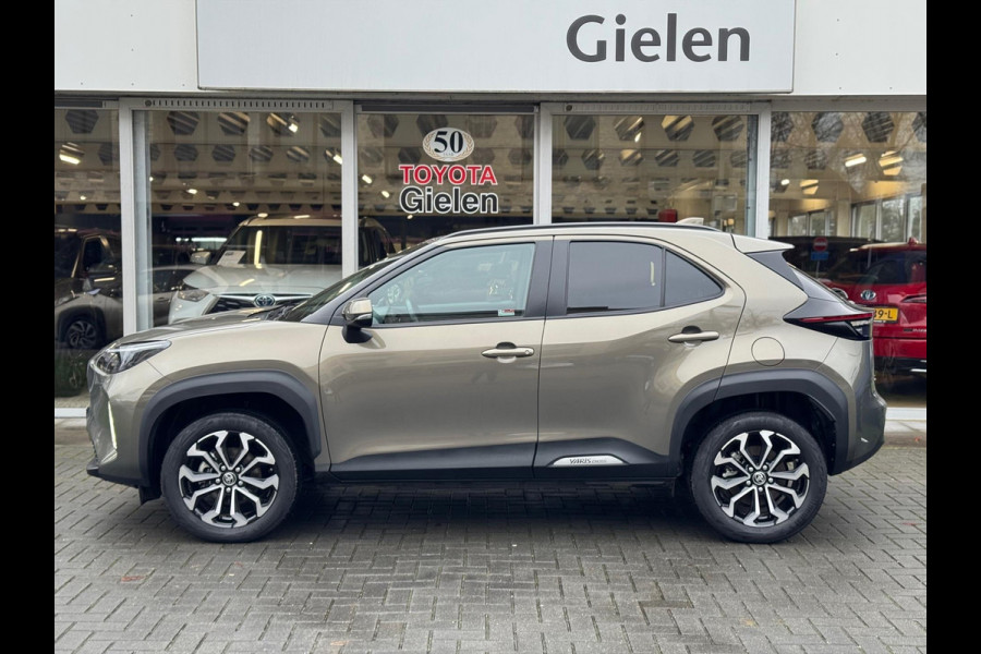 Toyota Yaris Cross 1.5 Hybrid 130PK First Edition | Stoel + Stuurverwarming, Keyless, 17inch, CarPlay, Groot scherm, Oxyde Bronze