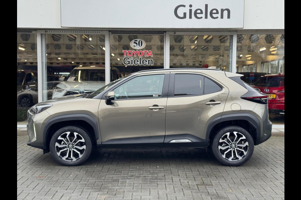 Toyota Yaris Cross 1.5 Hybrid 130PK First Edition | Stoel + Stuurverwarming, Keyless, 17inch, CarPlay, Groot scherm, Oxyde Bronze
