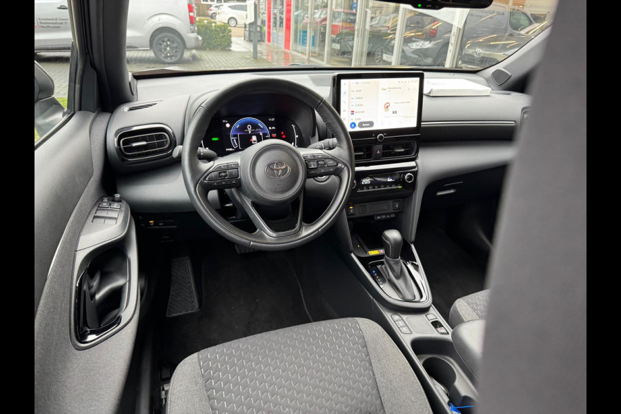 Toyota Yaris Cross 1.5 Hybrid 130PK First Edition | Stoel + Stuurverwarming, Keyless, 17inch, CarPlay, Groot scherm, Oxyde Bronze