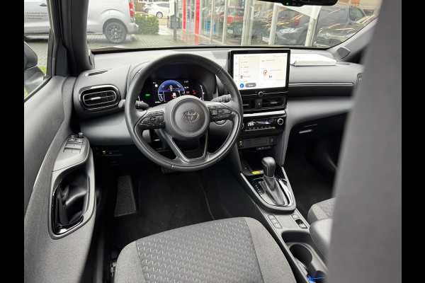 Toyota Yaris Cross 1.5 Hybrid 130PK First Edition | Stoel + Stuurverwarming, Keyless, 17inch, CarPlay, Groot scherm, Oxyde Bronze