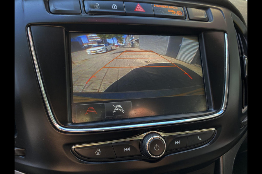 Opel Zafira 1.4 T Tourer Executive 7Persoons. - AUTOMAAT I Navigatie I Airco I Sport velgen I PDC I Dealer onderhouden