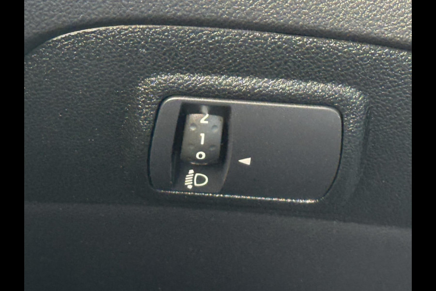 Renault Grand Scénic 1.3 TCe Limited 7 Pers.- AUTOMAAT I Navigatie I Airco I Achteruitrij Camera I LED/PDC I Dealer onderhouden