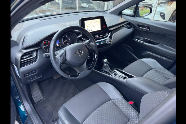 Toyota C-HR 2.0 Hybrid 184pk Style | Dodehoekherkenning, Stoel + Stuurverwarming, Parkeersensoren, Nieuwe multimedia