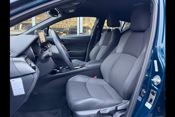 Toyota C-HR 2.0 Hybrid 184pk Style | Dodehoekherkenning, Stoel + Stuurverwarming, Parkeersensoren, Nieuwe multimedia