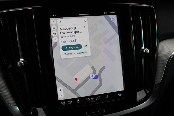 Volvo V60 2.0 T6 Plug-in hybrid AWD Plus Dark | Pilot Assist | Leder | Trekhaak | 360 Camera | H&K