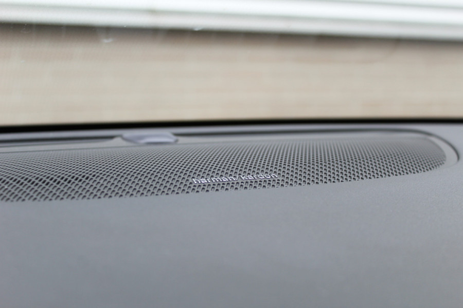 Volvo V60 2.0 T6 Plug-in hybrid AWD Plus Dark | Pilot Assist | Leder | Trekhaak | 360 Camera | H&K