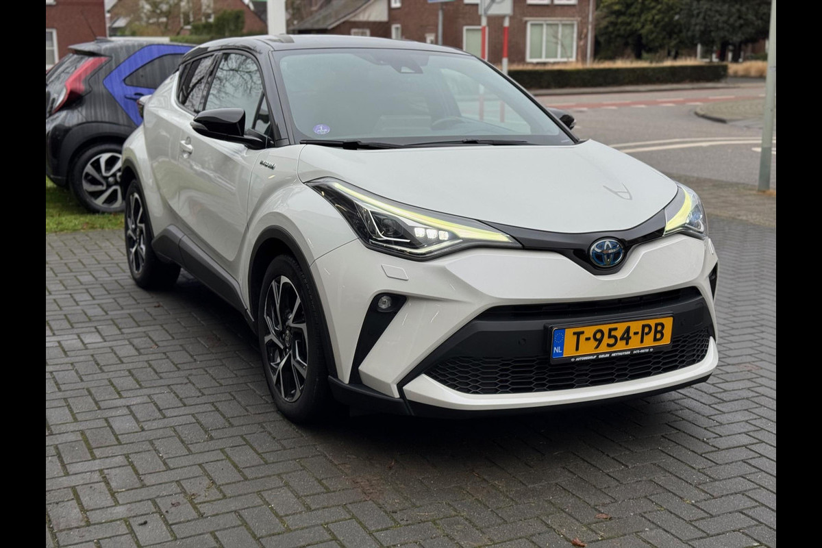 Toyota C-HR 2.0 Hybrid Bi-Tone | LED Pakket, Dodehoekherkenning, Stoel + Stuurverwarming, Parkeersensoren