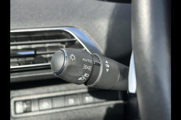 Peugeot 3008 1.6 HYbrid4 | 4x4 300pk Allure Pack Business
