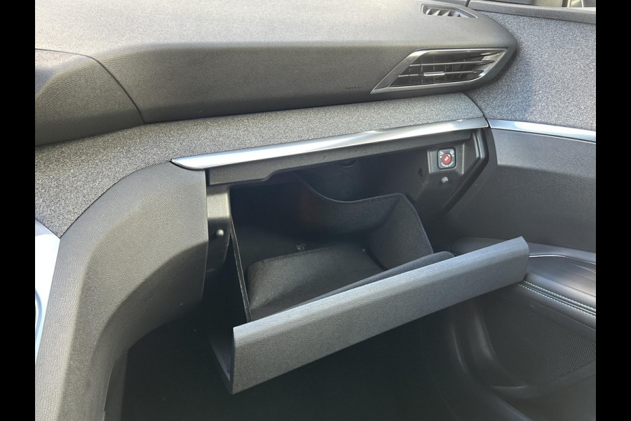 Peugeot 3008 1.6 HYbrid4 | 4x4 300pk Allure Pack Business