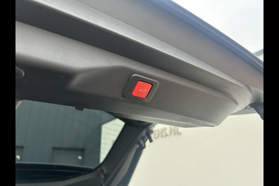 Peugeot 3008 1.2 Hybrid 136 GT | Nieuw model | El. kofferklep | Prijs is rijklaar