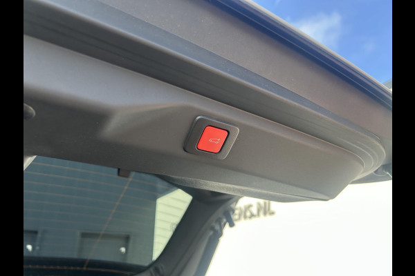 Peugeot 3008 1.2 Hybrid 136 GT | Elektr. achterklep | Adaptive cruise | Camera | Prijs is rijklaar