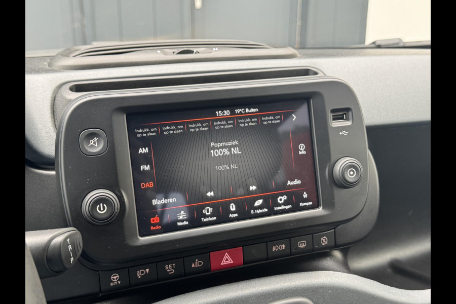 Fiat Panda 1.0 Hybrid RED Cross | Apple carplay | Climate control | Prijs is rijklaar!