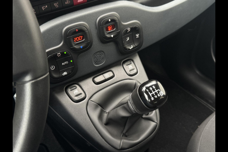 Fiat Panda 1.0 Hybrid RED Cross | Apple carplay | Climate control | Prijs is rijklaar!