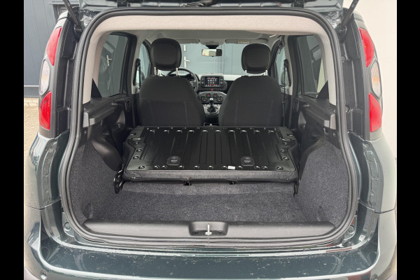 Fiat Panda 1.0 Hybrid RED Cross | Apple carplay | Climate control | Prijs is rijklaar!