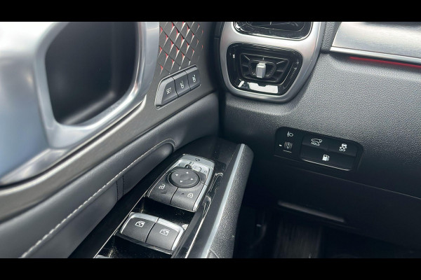 Kia Sorento 1.6 T-GDI Plug-in Hybrid 4WD ExecutiveLine 7p. | Afneembare trekhaak | Panoramadak | Stoelverwarming/Koeling | Leder | Geheugenstoelen |