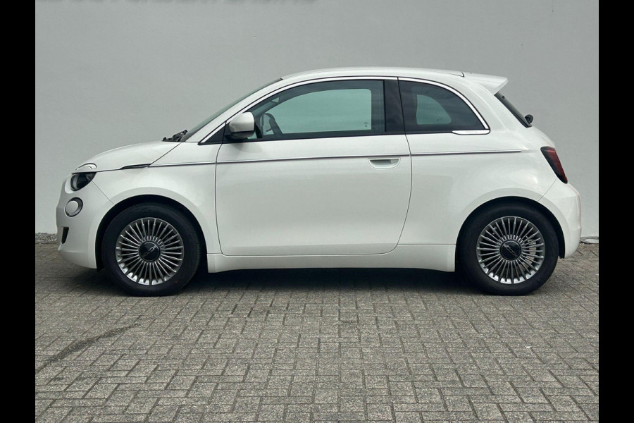 Fiat 500E Urban 42 kWh | Apple Carplay | LM velgen | Prijs is rijklaar