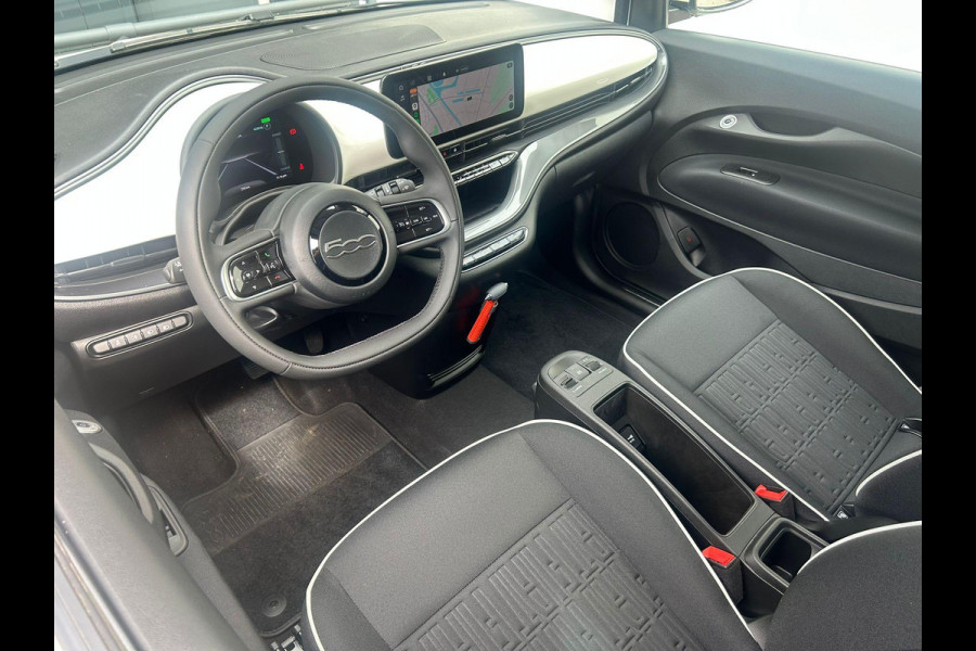 Fiat 500E Urban 42 kWh | Apple Carplay | LM velgen | Prijs is rijklaar