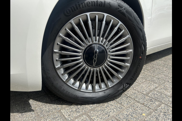 Fiat 500E Urban 42 kWh | Apple Carplay | LM velgen | Prijs is rijklaar