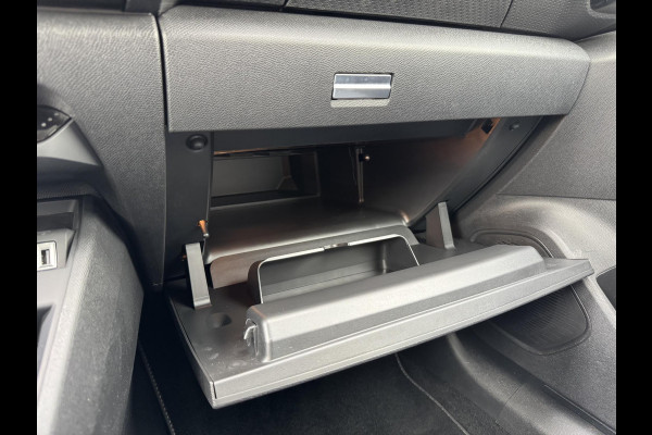 Citroën Ë-C4 Shine Pack Business 50 kWh | Rijklaar geleverd, 12 maanden BOVAG garantie! |