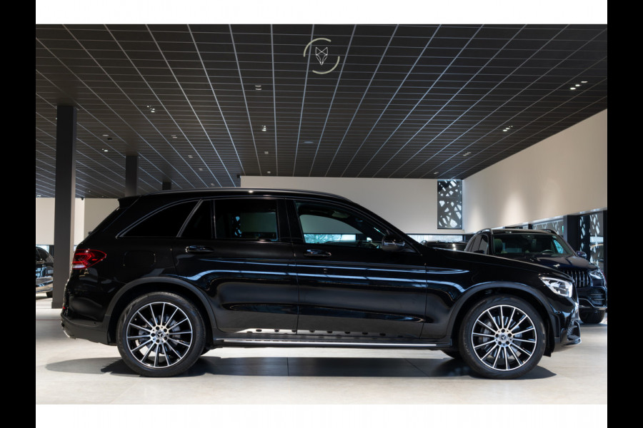 Mercedes-Benz GLC 200 4-M AMG Night|Panorama|20"|Trekhaak|MBUX|Spoorpakket|Sfeerverlichting|Treeplanken|New Service