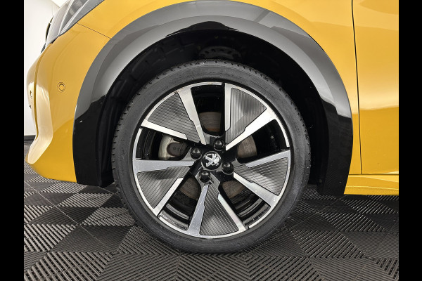 Peugeot e-208 EV GT 350 50 kWh [ 3-Fase ] {SOH-88%} (INCL.BTW) *FULL-LED | DIGI-COCKPIT | BLINDSPOT | CAMERA | LEATHER-ALCANTARA | AMBIENT-LIGHT | NAVI-FULLMAP | LANE-ASSIST | KEYLESS | DAB | CCS-FASTLOADER | HEATED-SPORTSEATS | 17''ALU