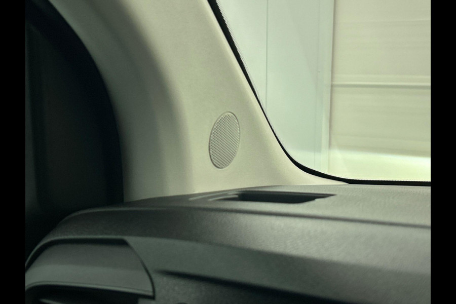 Opel Vivaro 2.0 Diesel 180 S&S L3 Automaat Dubbele Cabine 2 schuifdeuren Android Auto/Apple CarPlay Navigatie Keyless Entry&Start Climate Control Camera Cruise Control Houten afwerking laadruimte Trekhaak lichtmetalen velgen