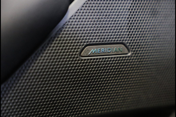 Land Rover Range Rover Velar 2.0 P400e AWD Dynamic HSE / Head Up / 360 Camera / Acc / Meridian / Leder / Dode Hoek / Open Pano