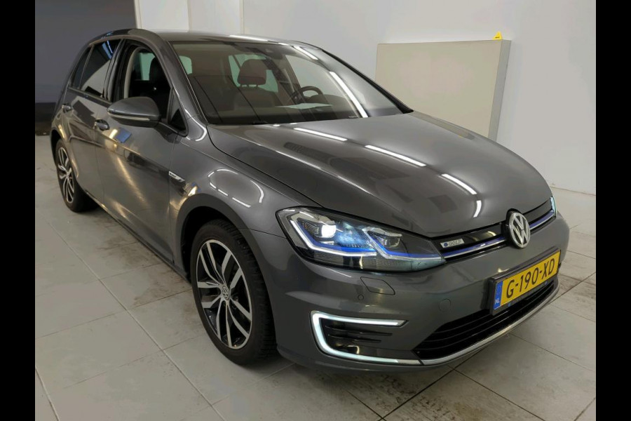 Volkswagen e-Golf e-Golf NL-AUTO | CAMERA | STOELVERWARMING