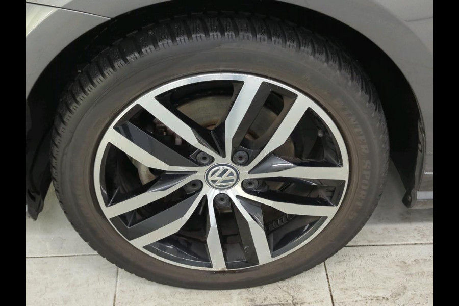 Volkswagen e-Golf e-Golf NL-AUTO | CAMERA | STOELVERWARMING