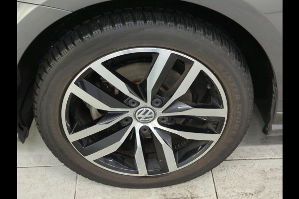 Volkswagen e-Golf e-Golf NL-AUTO | CAMERA | STOELVERWARMING