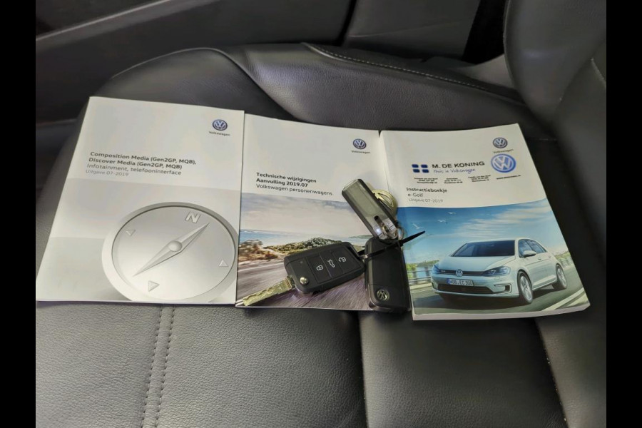 Volkswagen e-Golf e-Golf NL-AUTO | CAMERA | STOELVERWARMING