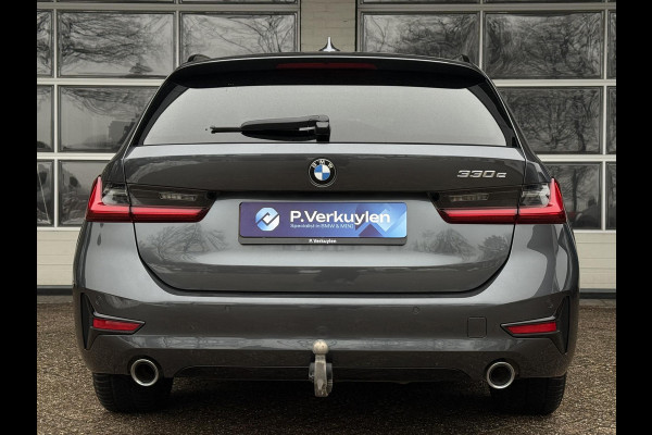 BMW 3 Serie Touring 330e SPORT LINE | PANORAMA | TREKHAAK | KEYLESS | STOELVERWARMING | 18 INCH LM VELGEN |