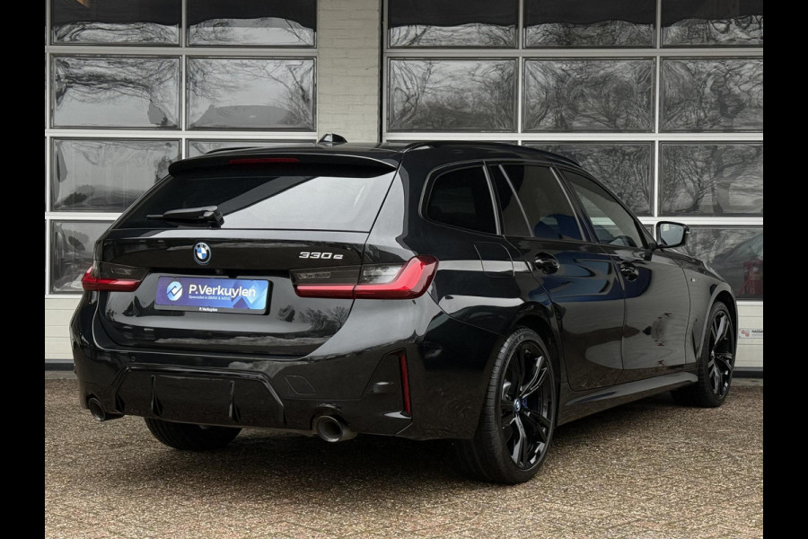 BMW 3 Serie Touring 330e SPORT LINE | PANORAMA | TREKHAAK | KEYLESS | STOELVERWARMING | 18 INCH LM VELGEN |