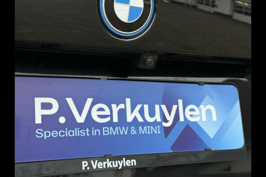 BMW 3 Serie Touring 330e SPORT LINE | PANORAMA | TREKHAAK | KEYLESS | STOELVERWARMING | 18 INCH LM VELGEN |