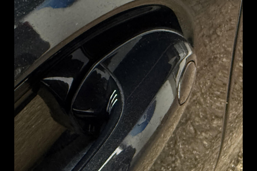 BMW 3 Serie Touring 330e SPORT LINE | PANORAMA | TREKHAAK | KEYLESS | STOELVERWARMING | 18 INCH LM VELGEN |