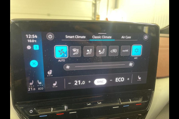 Volkswagen ID.4 Business 77 kWh Navigatie Apple Carplay/Android Auto Camera Parkeersensoren Adaptive Cruise Control Stoel- en stuurverwarming Full Led Climate Control