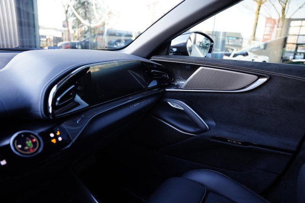 Ferrari Purosangue 6.5 V12 / Colore Purosanque