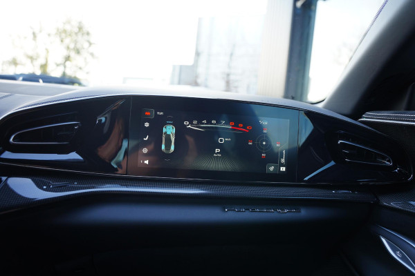 Ferrari Purosangue 6.5 V12 / Colore Purosanque