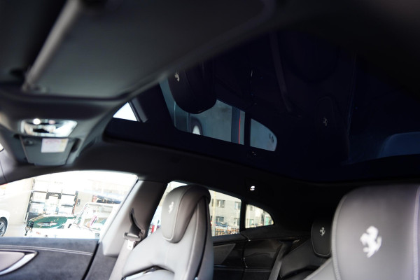 Ferrari Purosangue 6.5 V12 / Colore Purosanque