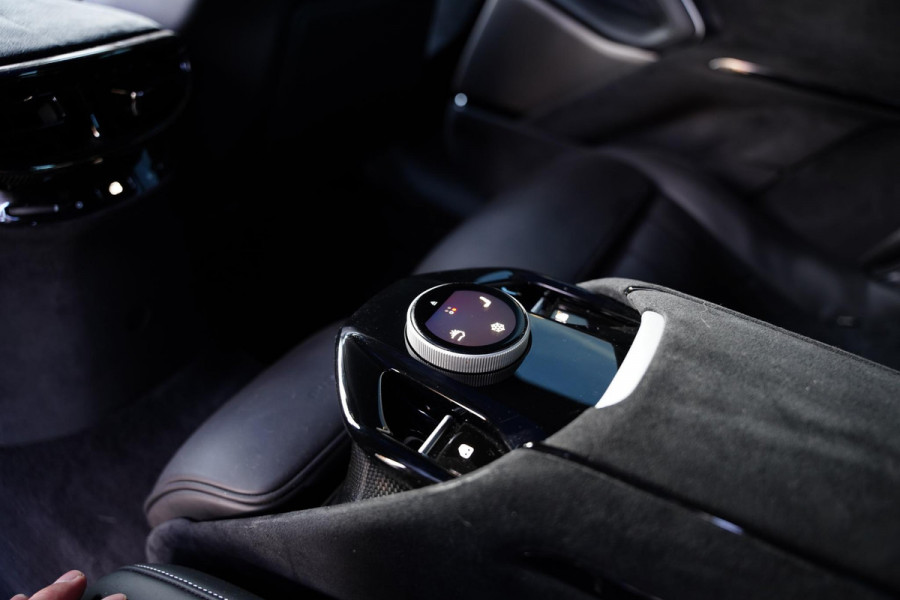 Ferrari Purosangue 6.5 V12 / Colore Purosanque