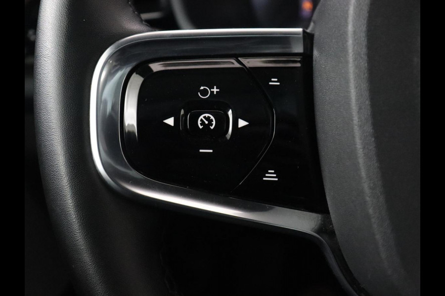 Polestar 2 Long Range Dual Motor Launch Edition 78kWh | Panoramadak | Trekhaak | 360 Camera | Achterbankverwarming | Adaptive cruise | Carplay | Camera | Stoelverwarming | Keyless