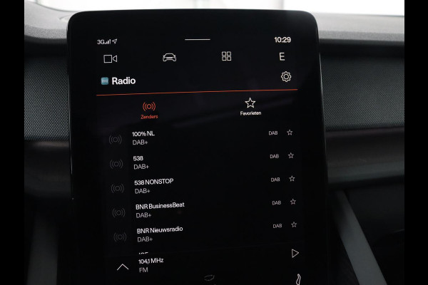 Polestar 2 Long Range Dual Motor Launch Edition 78kWh | Panoramadak | Trekhaak | 360 Camera | Achterbankverwarming | Adaptive cruise | Carplay | Camera | Stoelverwarming | Keyless