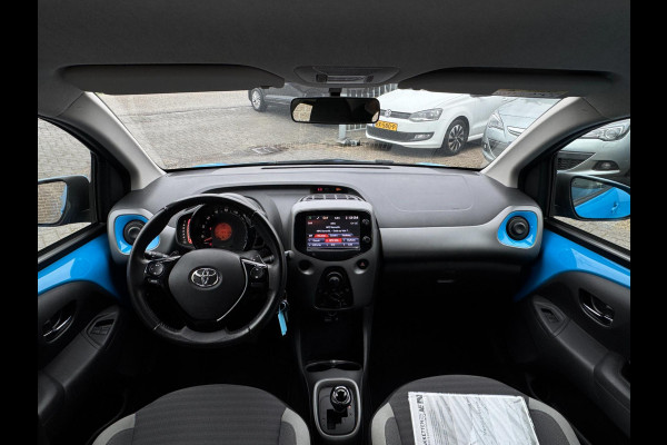 Toyota Aygo 1.0 VVT-i x-play AUTOMAAT / CAMERA / WEINIG KM'S / LED / BLUETOOTH