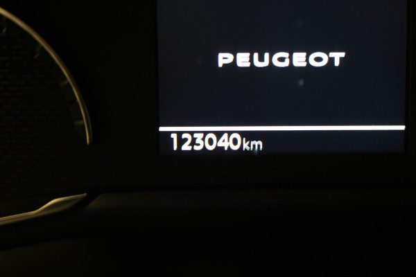 Peugeot 2008 1.2 PureTech Active |Navi|