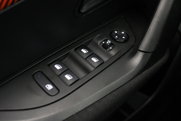 Peugeot 2008 1.2 PureTech Active |Navi|