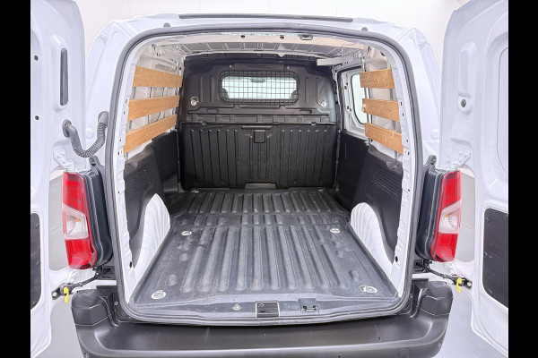 Peugeot Partner 1.2 PureTech Premium BENZINE, Cruise Control, Airco, Navigatie