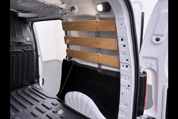 Peugeot Partner 1.2 PureTech Premium BENZINE, Cruise Control, Airco, Navigatie