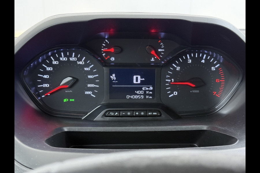 Peugeot Partner 1.2 PureTech Premium BENZINE, Cruise Control, Airco, Navigatie