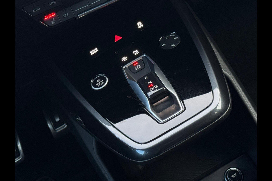 Audi Q4 e-tron 40 S 300 pk edition 77 kWh, SOH 92,5 %, 1 e eigenaar, 2 X S line, 21 ", Electrische trekhaak, NL auto met nap